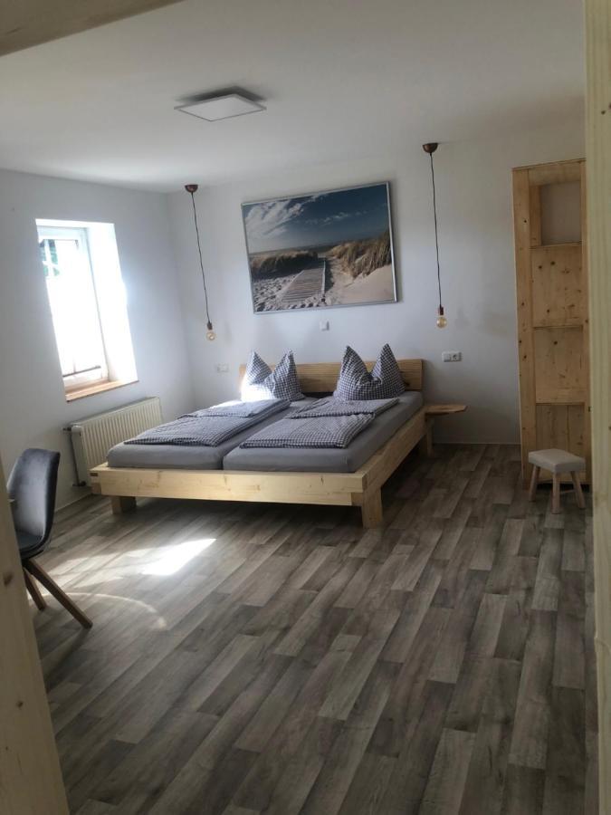 Landgasthof Wetteraperle Raila Экстерьер фото